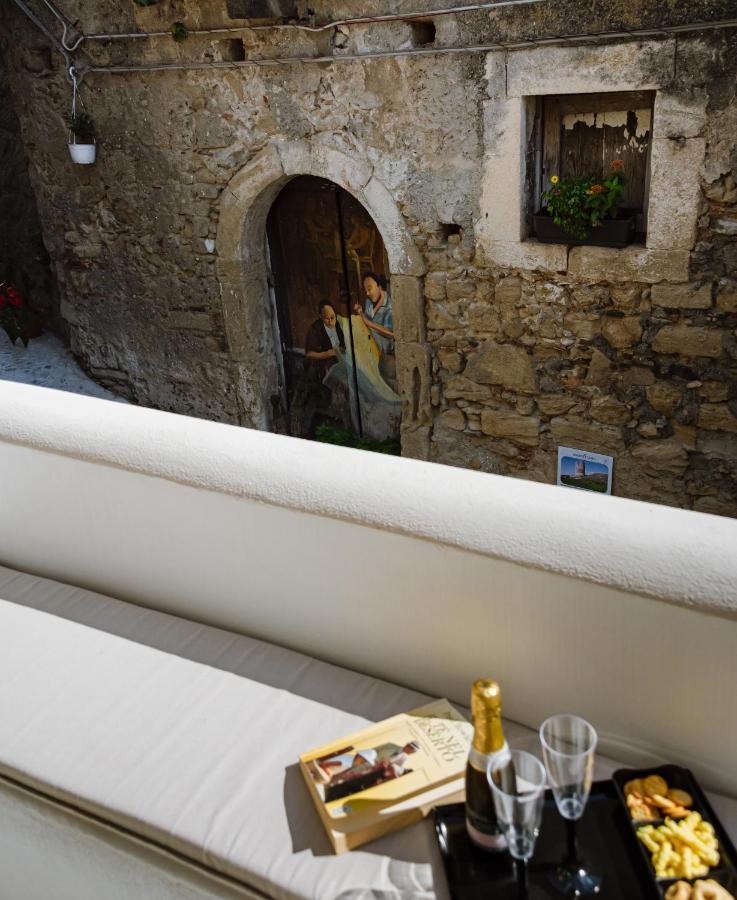 Dimora Cavour Bed & Breakfast Amantea Exterior photo